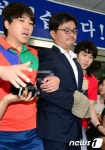 검찰 송치 김형식 서울시의원 눈 질끈 감고