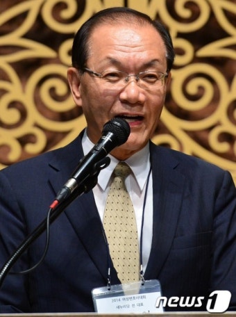여성변호사대회 참석한 황우여 전 대표