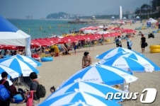 주말 맞은 경포해변