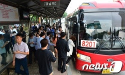 입석금지 첫날 전철 등 분산이용 이른 시간대는 원활