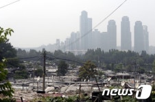구룡마을 개발 안갯속…구역지정 해제 이어 민영개발 논란