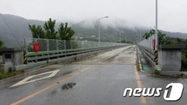 구)운암대교, 자살다리에서 생명다리로