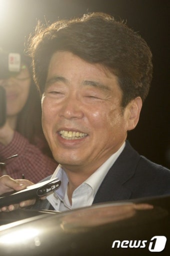 신계륜 의원 '결백 주장'