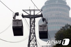 서울시 남산케이블카 곤돌라형으로