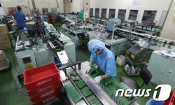 90년 전통 솔표 조선무약 80명의 몸부림