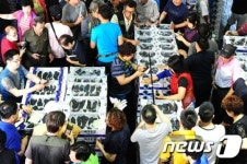 일찍 찾아온 추석, 분주한 청과물 공판장