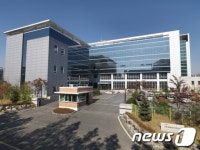 일동제약 ‘B형간염 신약’ 임상3상 중, 왜 다시 임상1상?