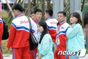 북한선수단 '인천선수촌 적응중'