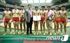수원동성중학교 제11회 학산김성률배전국장사씨름대회 우승