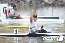 [인천AG] 조광희, 男 카약 1인승 200m 金…24년 만의 쾌거