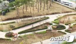 행복도시 방축천 솔모랭이교에 쌈지공원 조성