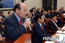 삼척 원전 관련 답변하는 김대수 전 삼척시장