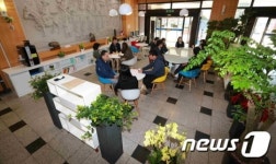 과천시청 현관 로비 시민 쉼터로 탈바꿈했다