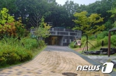 ‘광교 혜령공원 화장실’, 아름다운 화장실 공모전서 ‘금상’