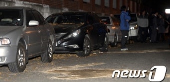 '주차시비' 대낮 골목가 흉기난동에 2명 사망