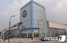 무기한 연기됐던 홈플러스 세종점, 13일 개점 강행