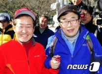 서병수 부산시장-홍준표 경남지사, 부산서 등산복 회동