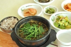 신선하고 푸짐한 올갱이해장국으로 입소문 난 괴산 맛집
