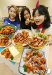 바삭하고 달콤한 허니 순살치킨 맛보세요