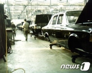 1970년 신진자동차 작업 광경
