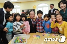 창원 어린이집서 간담회 갖은 새누리당 아동학대근절특위