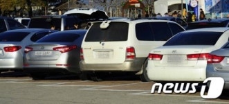 남해고속도로 진영상 휴게소 주차폭 너무좁아요