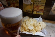 압구정 봉구비어 봉구꿀빠다칩, 허니버터칩 열풍 이어 대박 행진