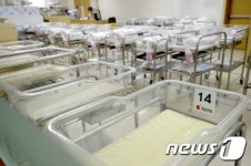 텅 빈 신생아실…향후 5년 저출산 골든타임