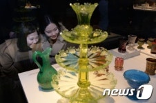 국립중앙박물관 빛의 예술, 보헤미안 유리 개최