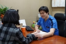 “교통사고 후 귀에서 소리가 들려요” 이명 후유증 치료는…