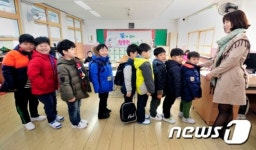 키 순서대로 자리 배정해요