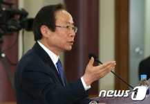 정책토론회 축사하는 이주영 의원