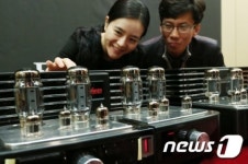 '진공관에서 나오는 음악은 어떨까?'