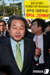 김무성 모교 강연 쉽지않네