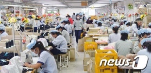 남북, 개성공단 노동규정 힘겨루기 고조…제2의 파행 우려도
