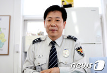 30년 전 헤어진 母子, 파출소장 도움으로 극적 상봉