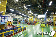 [르포]한국타이어 런플랫…100km로 달려도 끄덕없네