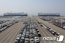 [르포]車 6000대 들어가는 이 배…제트기도 싣는다