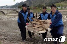 해군 1함대, 동해시 달방댐 일대 환경정화활동 실시