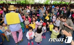 어린이들의 신나는 댄스타임