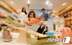 금강제화, 초경량 컴포트화 랜드로바 네이처 출시