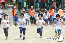젖 먹던 힘까지!