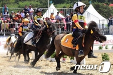 미래 기수들의 경주