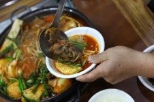 여유로운 힐링이 있는 봄나들이 명소 덕산스파캐슬음식점