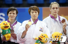 여자 유도 진송이 빛나는 금메달