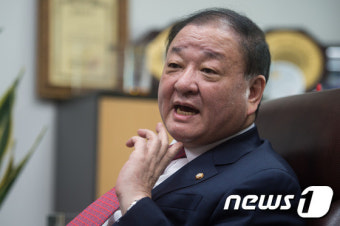 강창일 