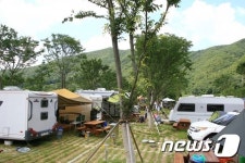 [화보]청양 장곡사 법요식…칠갑산 주변 캠핑장 등 인파 절정