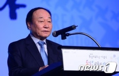 축사하는 현경대 민주평화통일자문회의 수석부의장