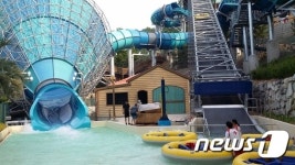 세상엔 없던 짜릿함…캐리비안 베이, 복합워터슬라이드 메가스톰 도입