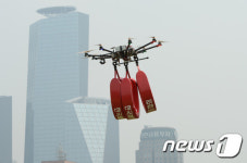 '드론으로 인명구조를'